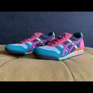 NEW Onitsuka Tiger Sneakers
